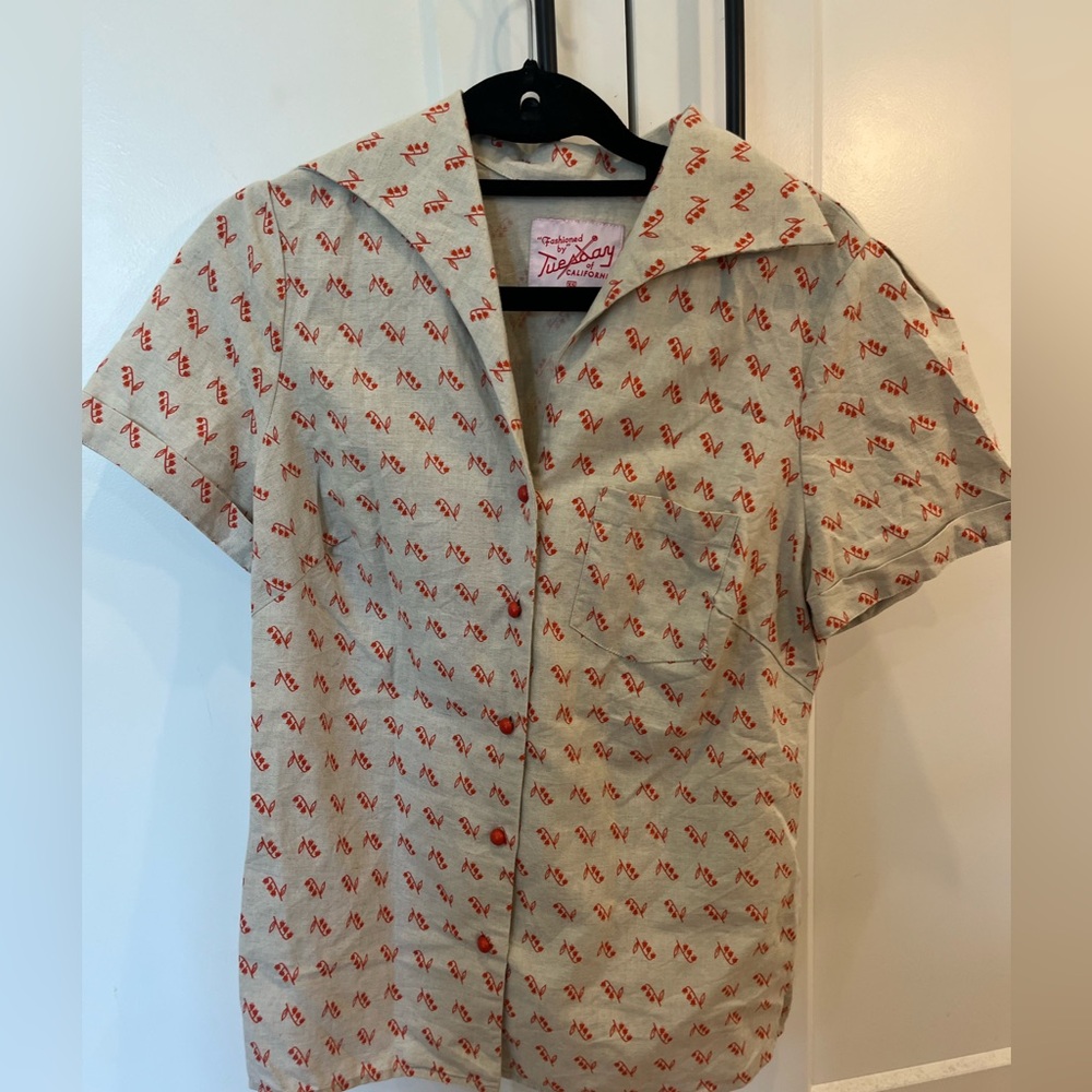 Tuesday of California 50s style diner blouse- labelled XS fits like S/M